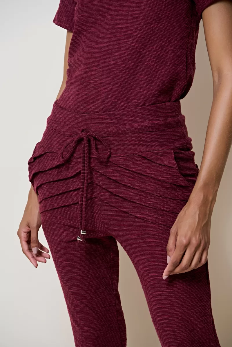 Hidrogênio - MARIANA WINE PLEATED JOGGER PANTS - 18448043 Hidrogênio - MARIANA WINE PLEATED JOGGER PANTS - 18448043