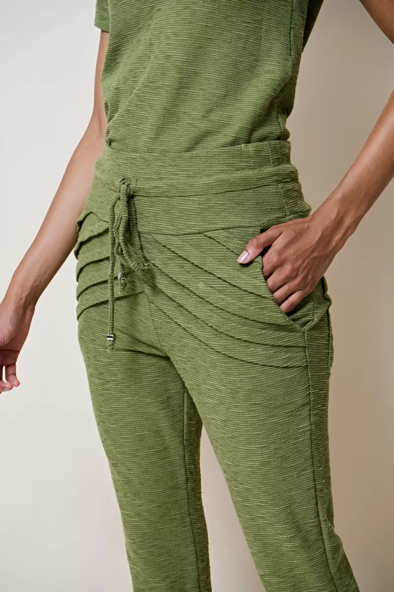 Hidrogênio - MARIANA MOSS GREEN PLEATED JOGGING PANTS - 18448046 Hidrogênio - MARIANA MOSS GREEN PLEATED JOGGING PANTS - 18448046