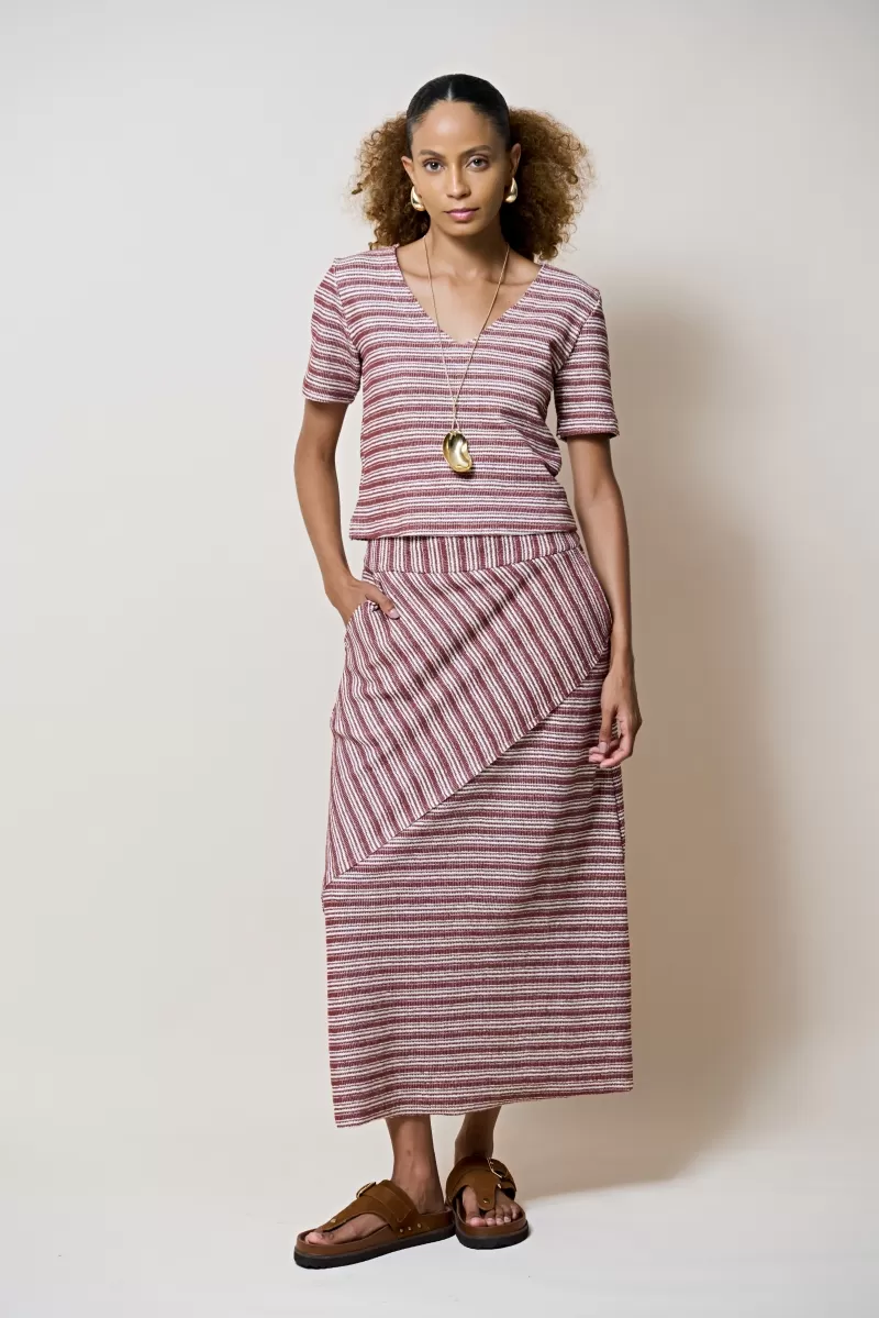 Hidrogênio - LONG SKIRT WITH BROWN THREAD CUT-OUT - 20325031 Hidrogênio - LONG SKIRT WITH BROWN THREAD CUT-OUT - 20325031