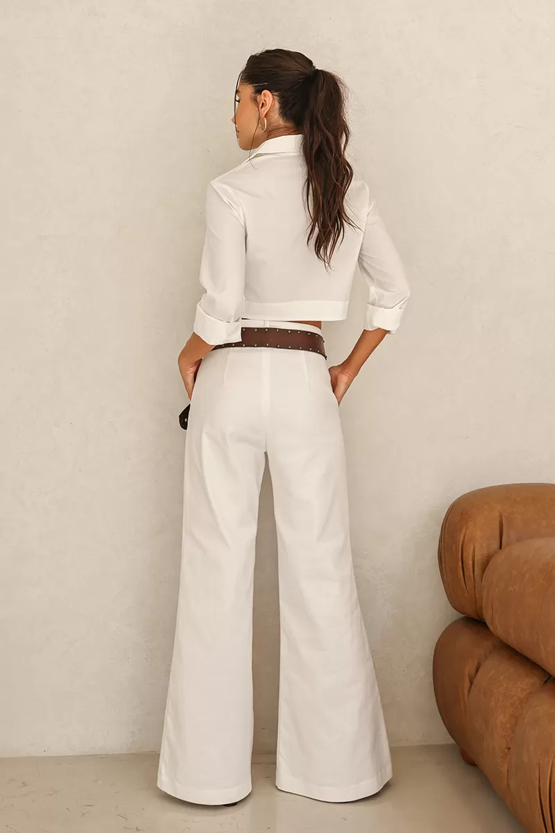 Dot Clothing - Cropped Dot Clothing Mandi Off White Shirt - 2409OFF Dot Clothing - Cropped Dot Clothing Mandi Off White Shirt - 2409OFF
