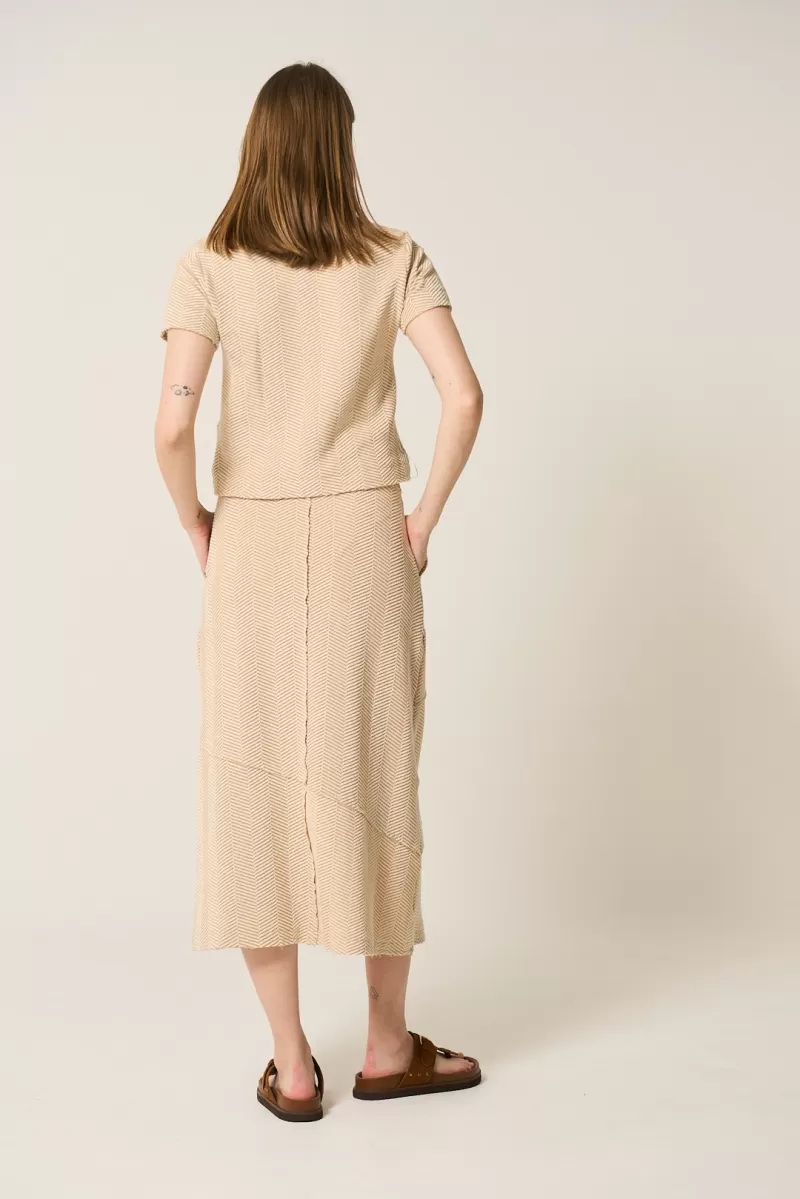 Hidrogênio - SEMI EVASE SKIRT WITH BEIGE CUTOUTS - 20266003 Hidrogênio - SEMI EVASE SKIRT WITH BEIGE CUTOUTS - 20266003