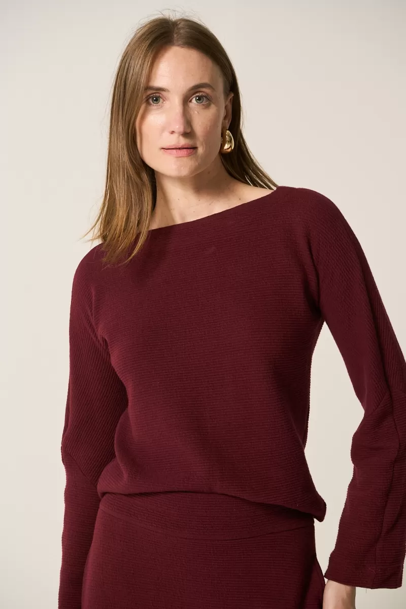 Hidrogênio - DROP SHOULDER FLARE SLEEVE BLOUSE IN WINE - 20313043 Hidrogênio - DROP SHOULDER FLARE SLEEVE BLOUSE IN WINE - 20313043