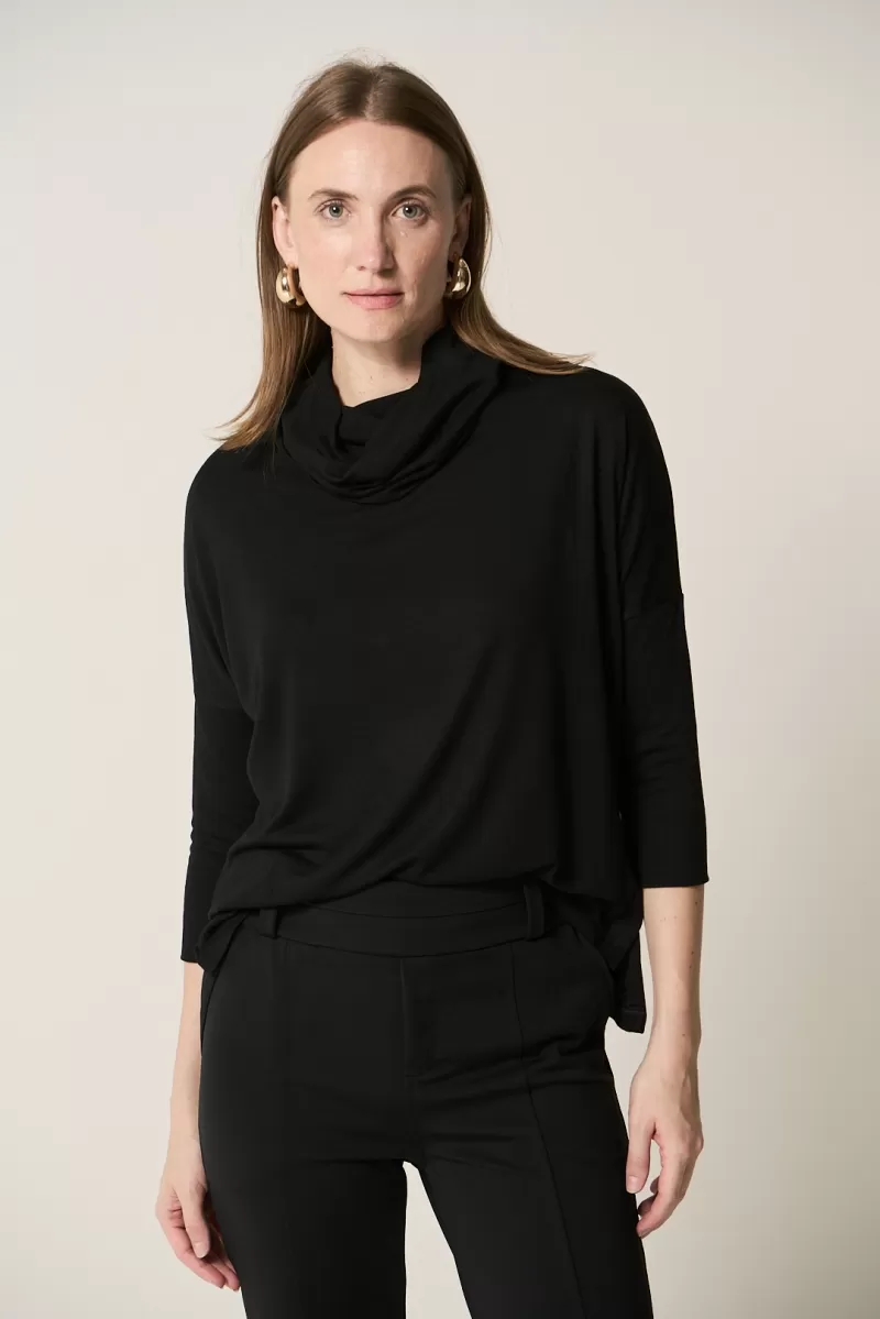 Hidrogênio - BLACK SQUARE BLOUSE WITH SILVER COLLAR - 20336001 Hidrogênio - BLACK SQUARE BLOUSE WITH SILVER COLLAR - 20336001