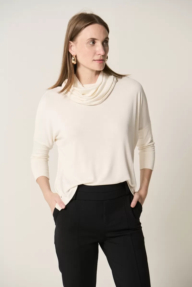 Hidrogênio - OFF-WHITE SQUARE BLOUSE WITH BOBO COLLAR - 20336018 Hidrogênio - OFF-WHITE SQUARE BLOUSE WITH BOBO COLLAR - 20336018