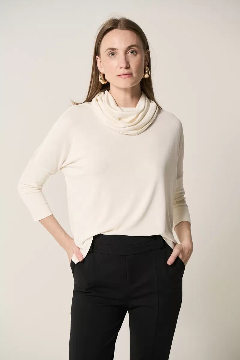 Hidrogênio - OFF-WHITE SQUARE BLOUSE WITH BOBO COLLAR - 20336018 Hidrogênio - OFF-WHITE SQUARE BLOUSE WITH BOBO COLLAR - 20336018