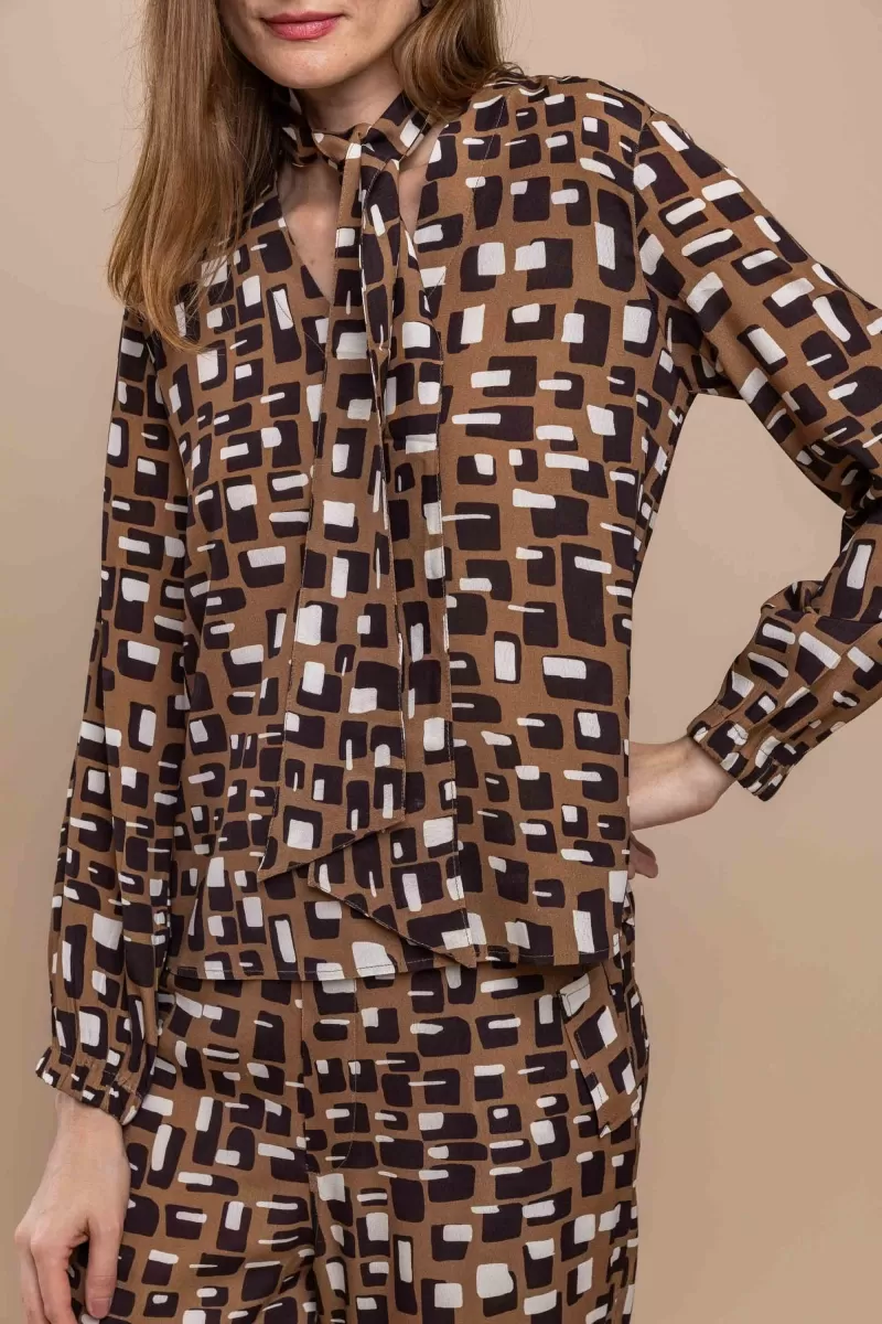Hidrogênio - BLOUSE WITH PUFFED SLEEVES AND PRINTED BOW - 20443110 Hidrogênio - BLOUSE WITH PUFFED SLEEVES AND PRINTED BOW - 20443110