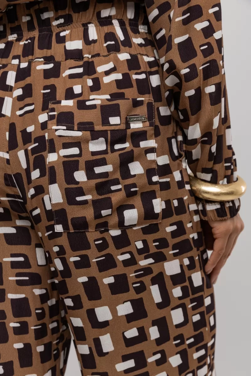 Hidrogênio - STRAIGHT PANTS WITH VERA PRINTED LAPEL - 20442110 Hidrogênio - STRAIGHT PANTS WITH VERA PRINTED LAPEL - 20442110