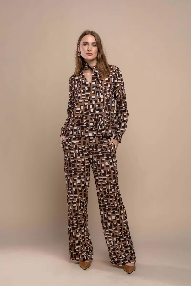 Hidrogênio - STRAIGHT PANTS WITH VERA PRINTED LAPEL - 20442110 Hidrogênio - STRAIGHT PANTS WITH VERA PRINTED LAPEL - 20442110
