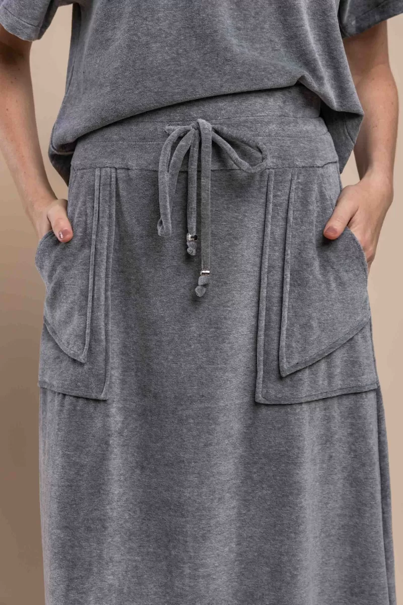 Hidrogênio - SEMI EVASE SKIRT WITH MIXED POCKETS - 20366014 Hidrogênio - SEMI EVASE SKIRT WITH MIXED POCKETS - 20366014