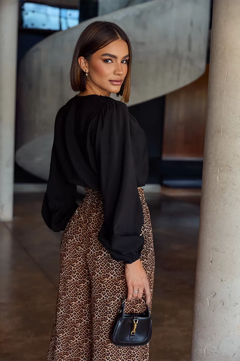 Dot Clothing - Balloon Sleeve Shirt Dot Clothing Black - 2714PRETO Dot Clothing - Balloon Sleeve Shirt Dot Clothing Black - 2714PRETO