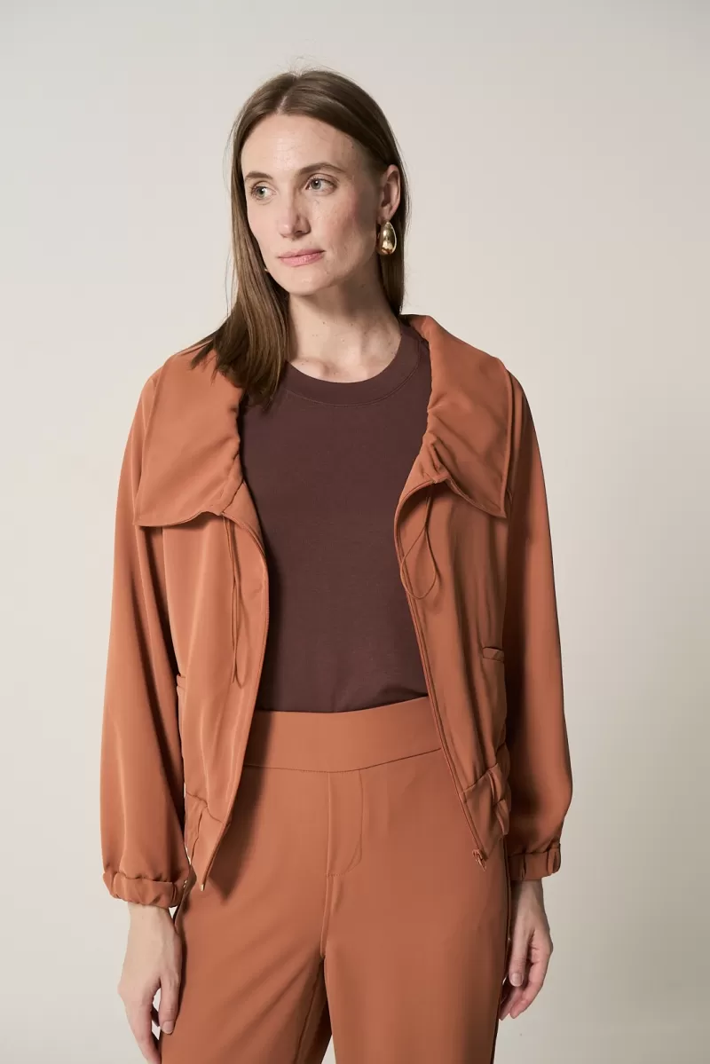 Hidrogênio - PARKA WITH RUFFLED COLLAR TERRA - 20369332 Hidrogênio - PARKA WITH RUFFLED COLLAR TERRA - 20369332