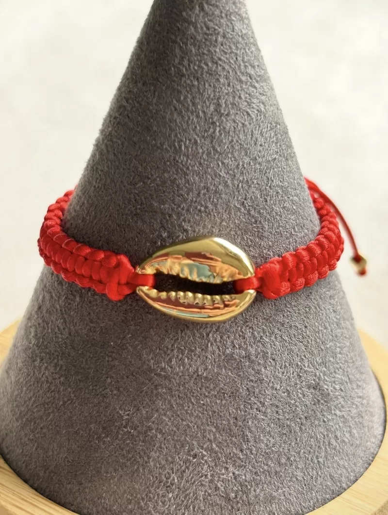 Mikabe - Pulseira Macrame Cetim Vermelha Búzio - MK2049