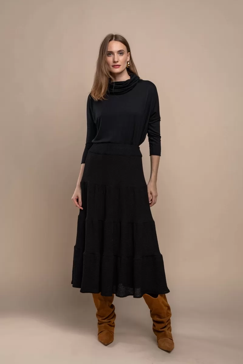 Hidrogênio - LONGUETTI SKIRT 3 MARIAS BLACK - 20431001 Hidrogênio - LONGUETTI SKIRT 3 MARIAS BLACK - 20431001