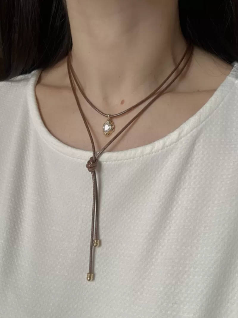 Mikabe - Colar Boho Cordão Encerado Marrom com Pingente - MK2071 Mikabe - Colar Boho Cordão Encerado Marrom com Pingente - MK2071