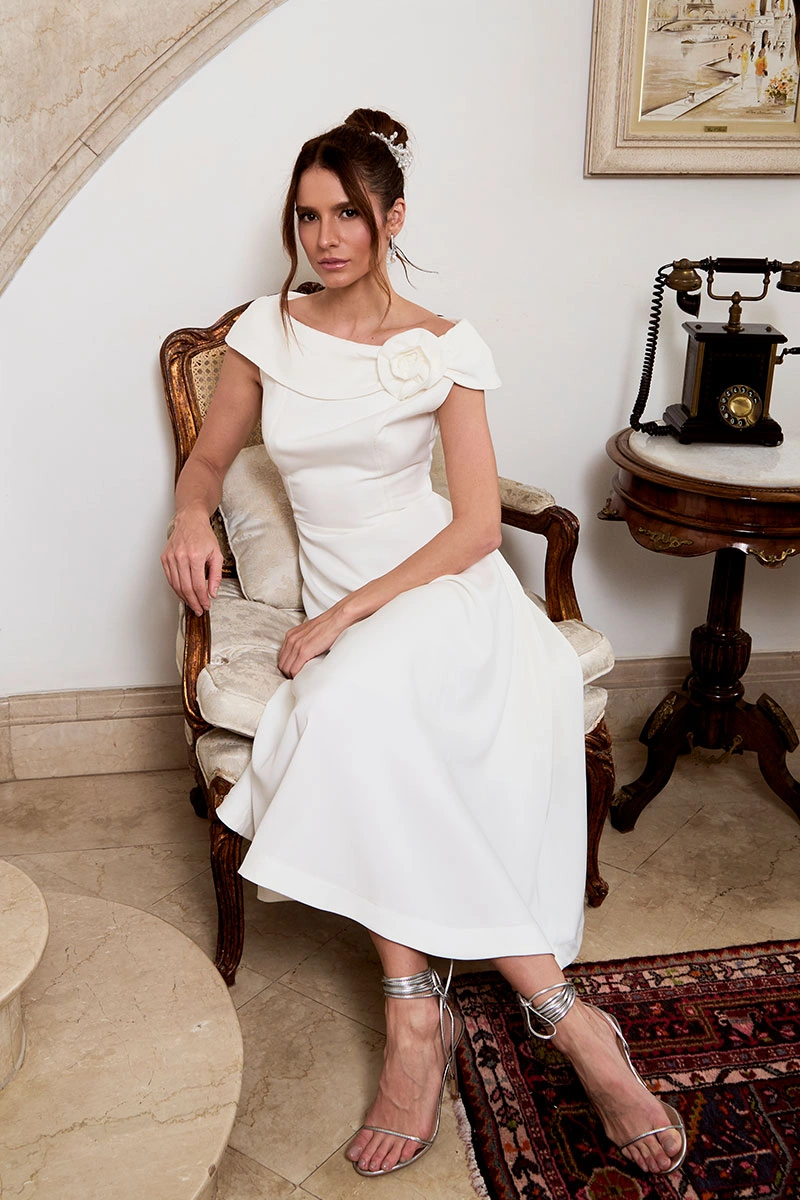 Miss Misses - Hilda Dress with Flower Detail on the Off-White Collar - 54592030