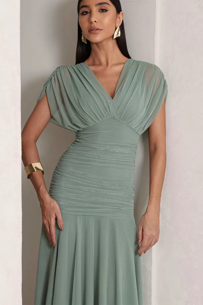 Dot Clothing - Dress Dot Clothing Long tulle on the shoulders light green - 2771VERDECL Dot Clothing - Dress Dot Clothing Long tulle on the shoulders light green - 2771VERDECL