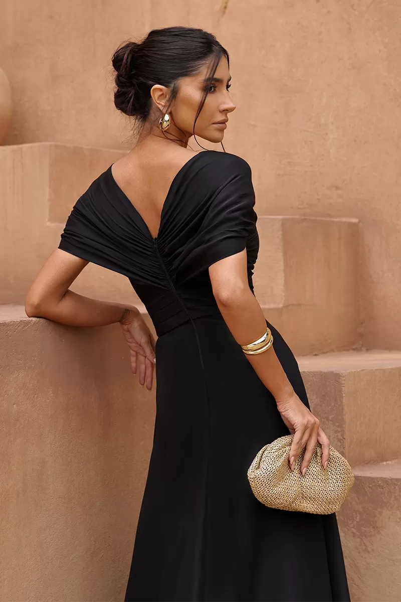 Dot Clothing - Dot Clothing Satin Dress with Black Slit - 2797PRETO Dot Clothing - Dot Clothing Satin Dress with Black Slit - 2797PRETO