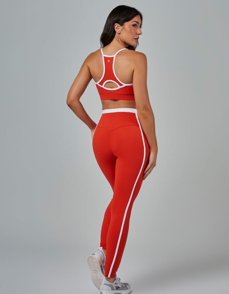 Vestem - Grenadine Red Movement Medium Support Top - TOP1174.V26.C0575 Vestem - Grenadine Red Movement Medium Support Top - TOP1174.V26.C0575