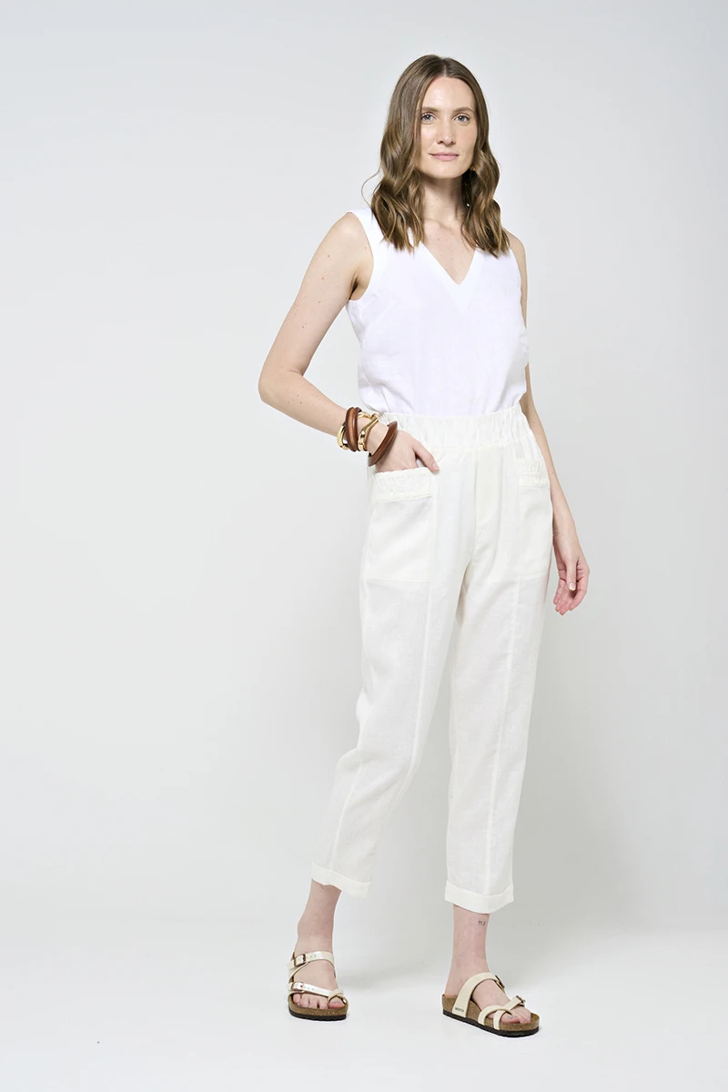 Hidrogênio - VIVI OFF-WHITE PANTS WITH POCKETS AND PLEATS - 20347018 Hidrogênio - VIVI OFF-WHITE PANTS WITH POCKETS AND PLEATS - 20347018