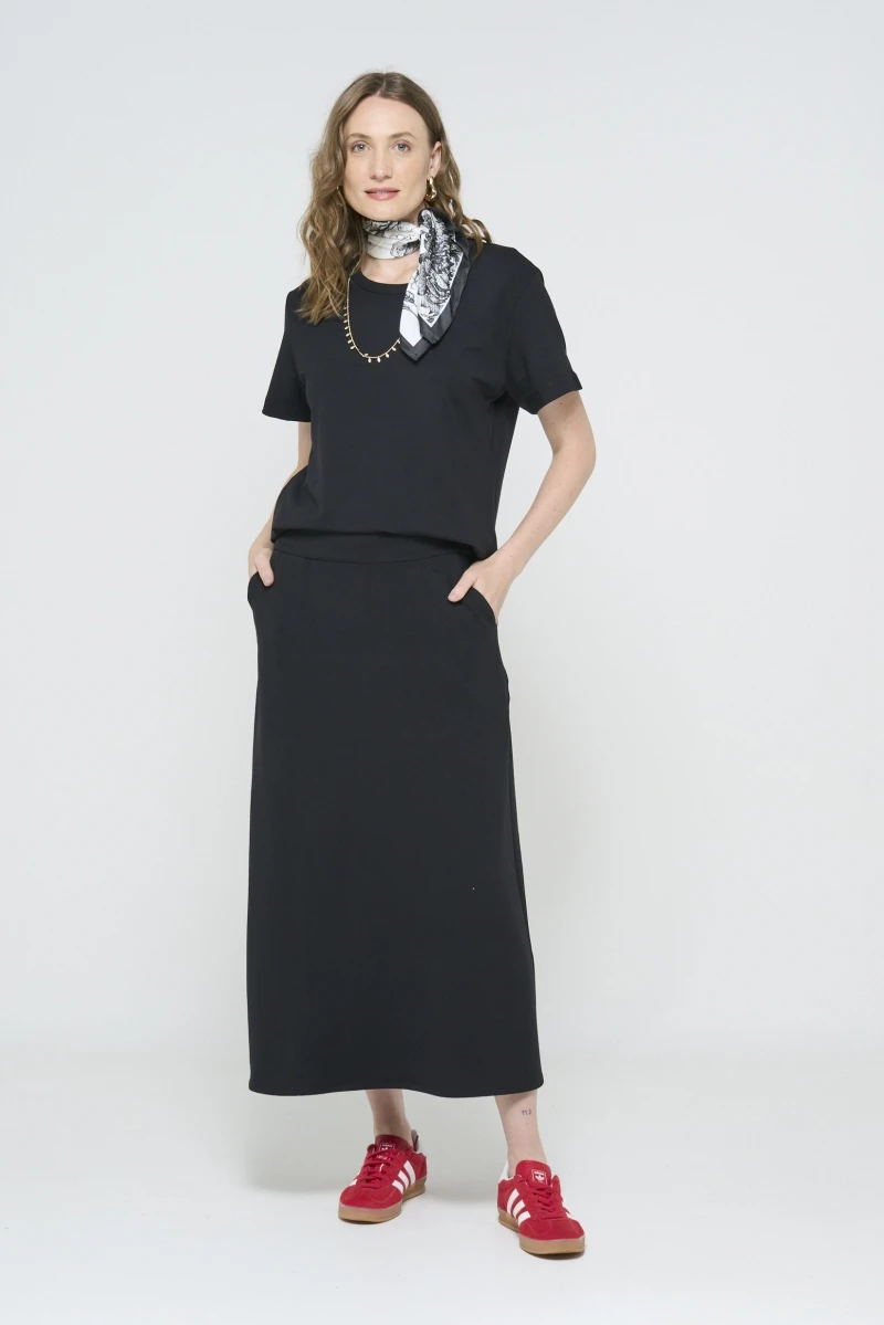 Hidrogênio - LONG SKIRT WITH POCKETS IN BLACK - 20533001 Hidrogênio - LONG SKIRT WITH POCKETS IN BLACK - 20533001