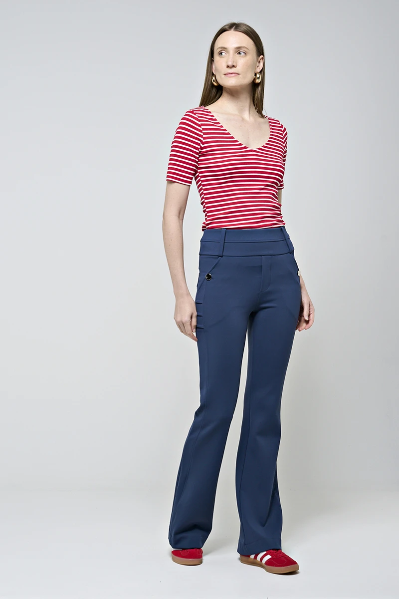 Hidrogênio - CALÇA FLARE COM BOLSOS E PREGAS ROSANA MARINHO - 19481004 Hidrogênio - CALÇA FLARE COM BOLSOS E PREGAS ROSANA MARINHO - 19481004