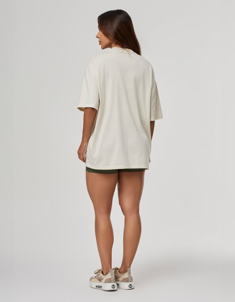 Vestem - Legacy Women's Oversized T-Shirt Beige Luna - BMC833.PE.C0692