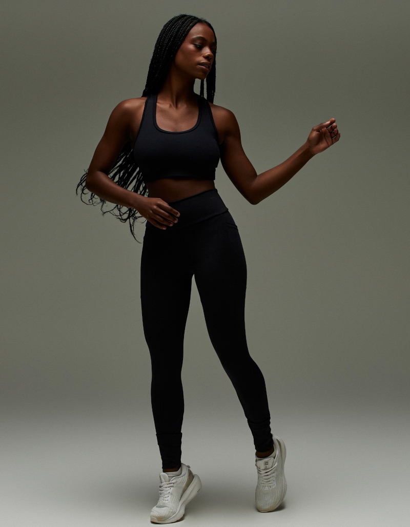 KORE - Top Nadador Essentials Kore Preto - TOP1201.SP.C0002 KORE - Top Nadador Essentials Kore Preto - TOP1201.SP.C0002
