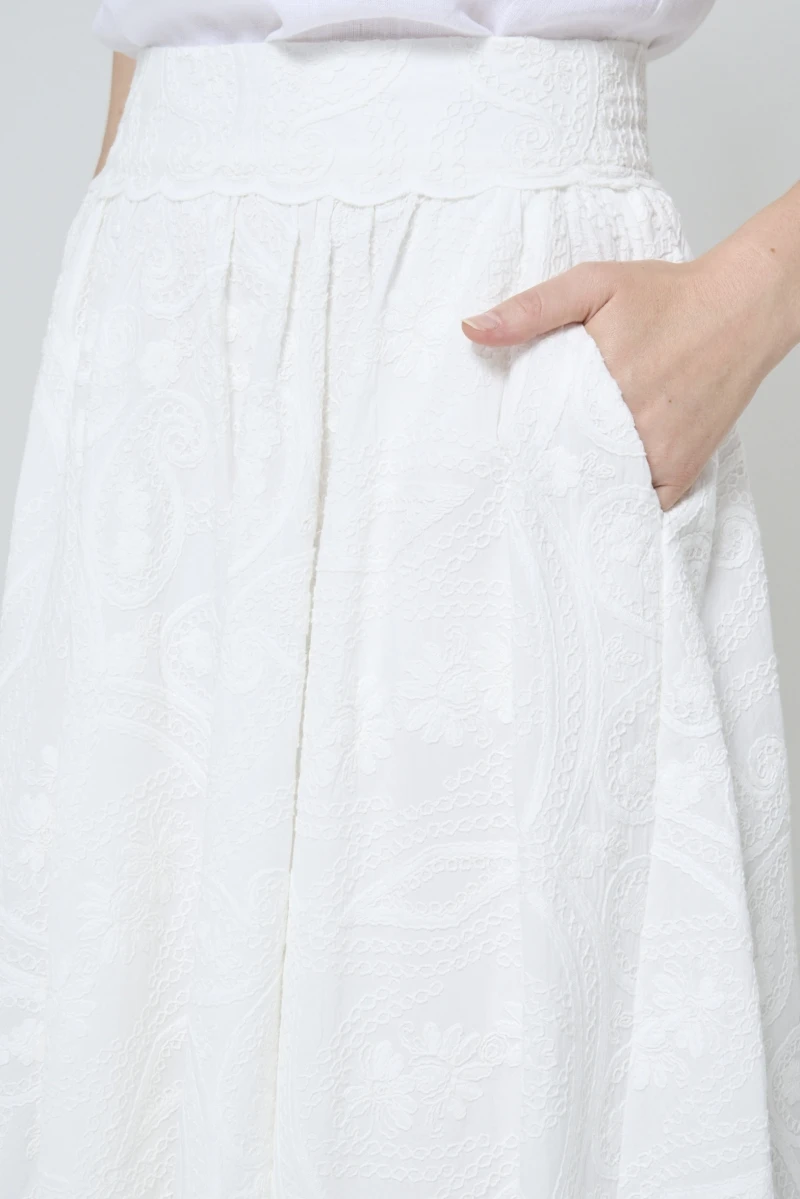 Hidrogênio - GODE COTTON MIDI SKIRT WITH EMBROIDERY AND LACE AT THE HEM, OFF-WHITE - 20564018 Hidrogênio - GODE COTTON MIDI SKIRT WITH EMBROIDERY AND LACE AT THE HEM, OFF-WHITE - 20564018