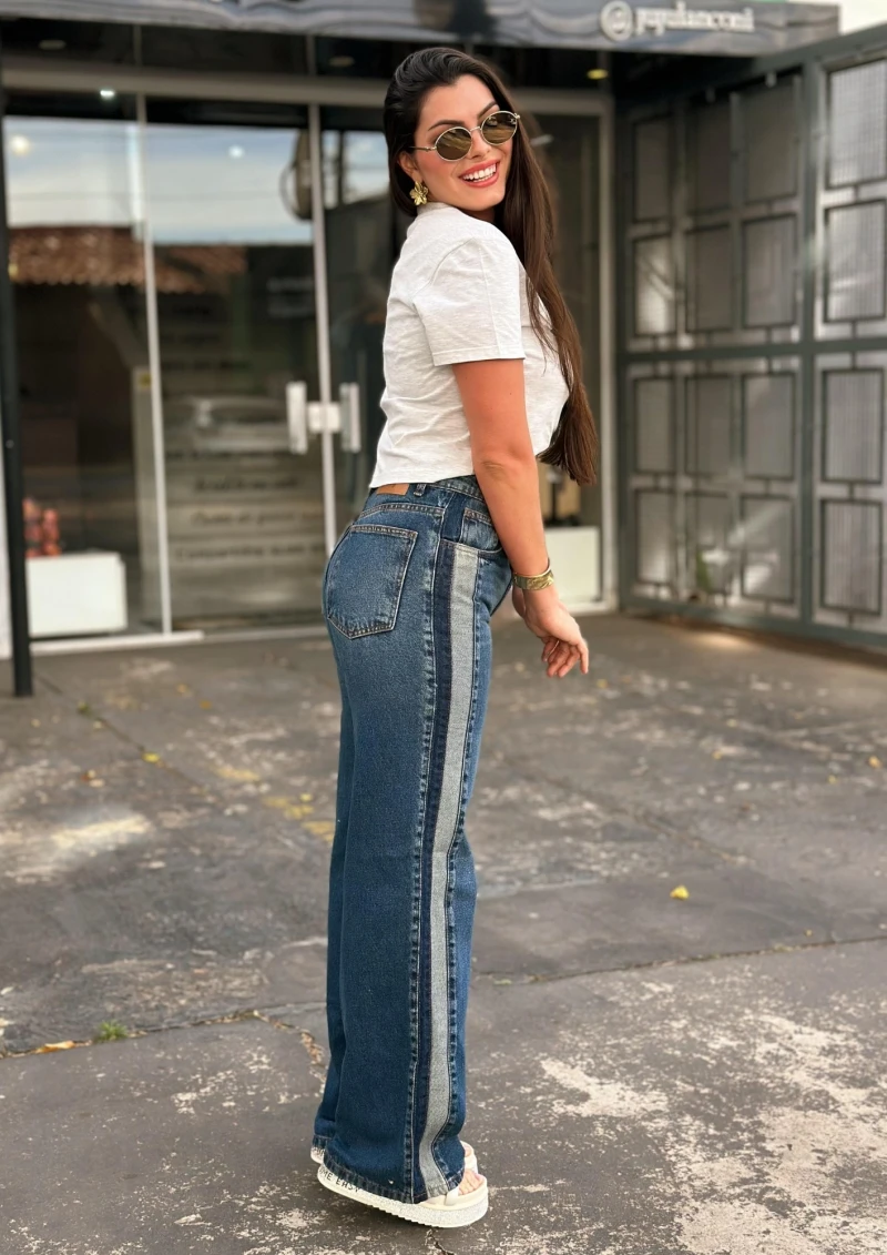 LANÇA PERFUME - Calça Jeans Wide Leg Cintura Alta Lança Perfume - 8505 LANÇA PERFUME - Calça Jeans Wide Leg Cintura Alta Lança Perfume - 8505