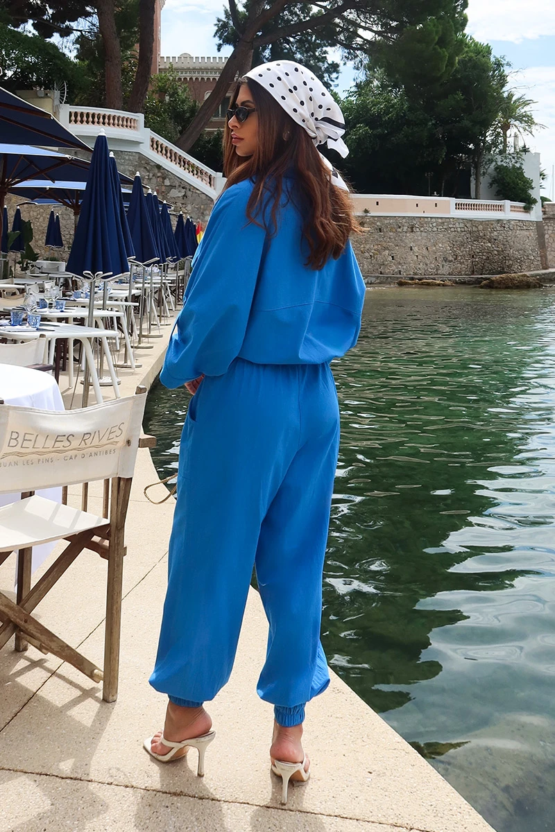 Dot Clothing - Conjunto Dot Clothing Liz Blusa e Calça Jogger Azul - 2822AZUL Dot Clothing - Conjunto Dot Clothing Liz Blusa e Calça Jogger Azul - 2822AZUL