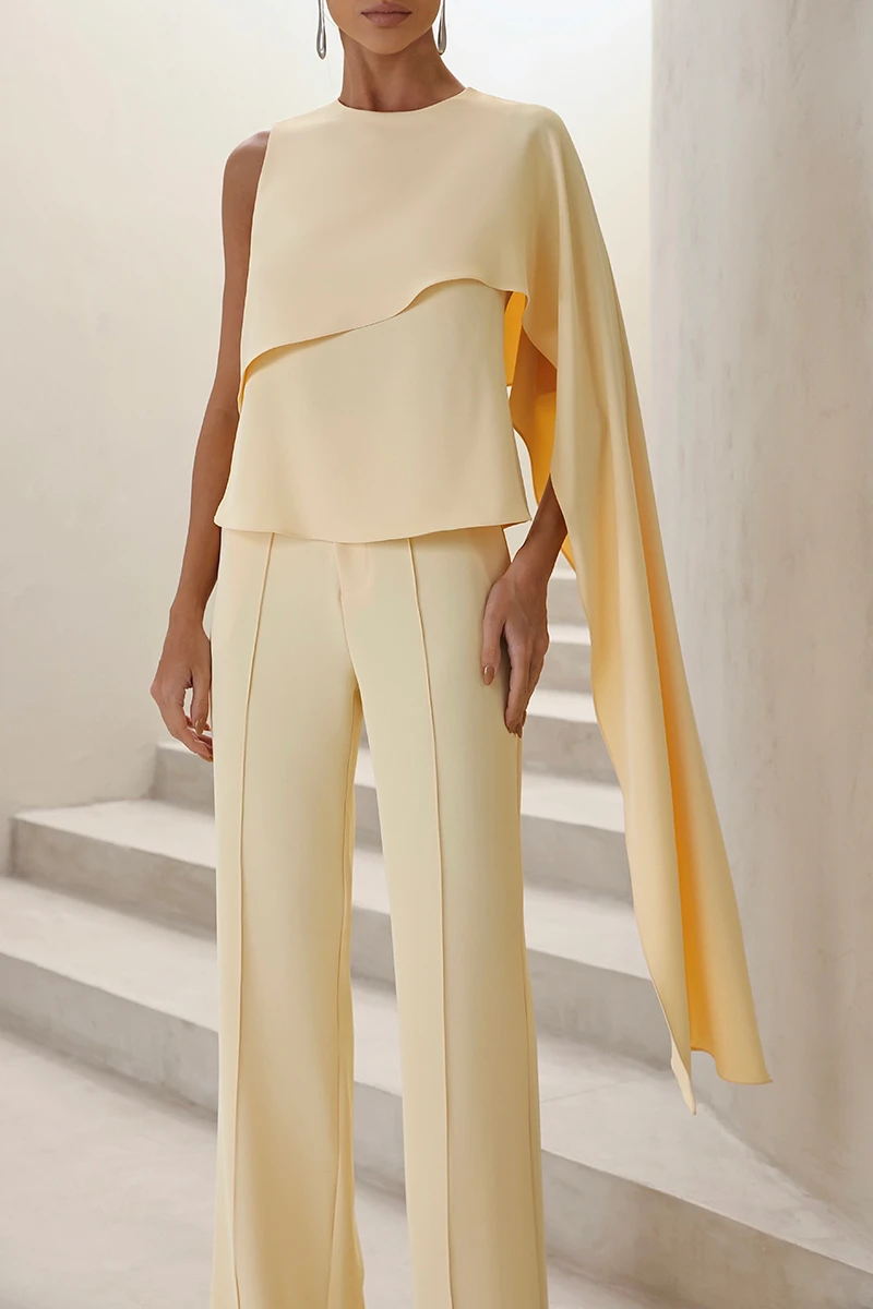 Dot Clothing - Set Dot Clothing Pants and Asymmetric Shirt Butter - 2860AMAR