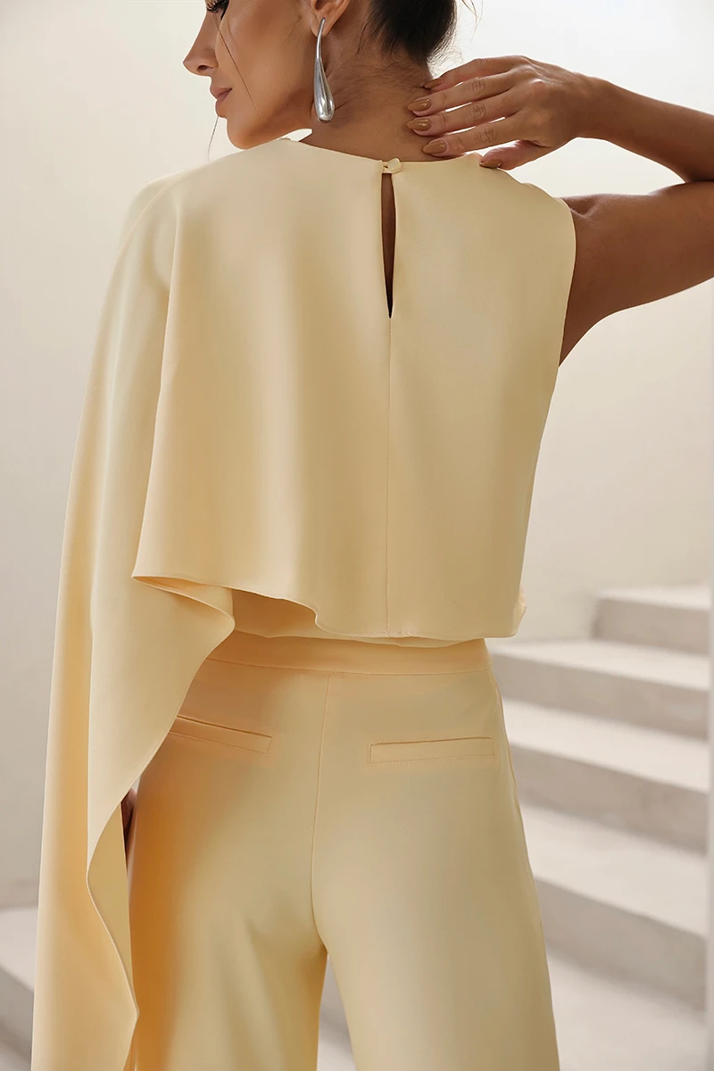 Dot Clothing - Set Dot Clothing Pants and Asymmetric Shirt Butter - 2860AMAR