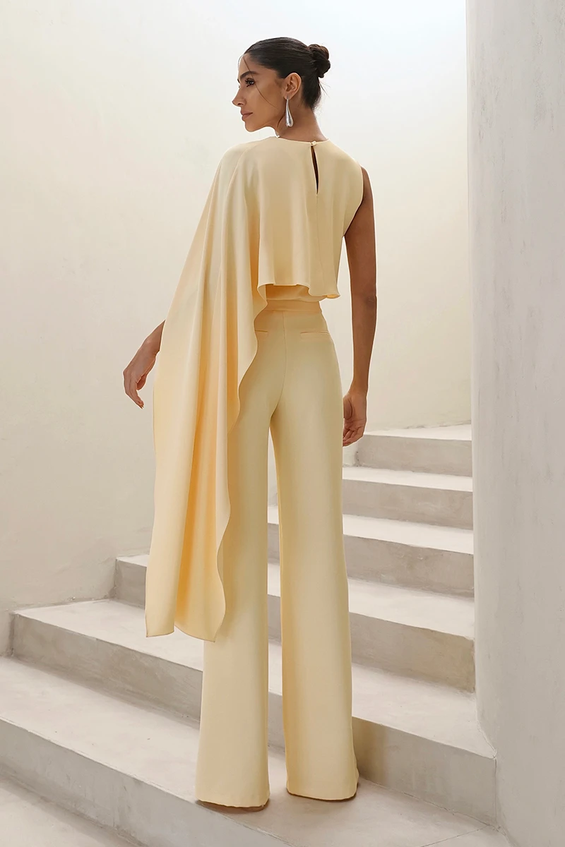 Dot Clothing - Set Dot Clothing Pants and Asymmetric Shirt Butter - 2860AMAR