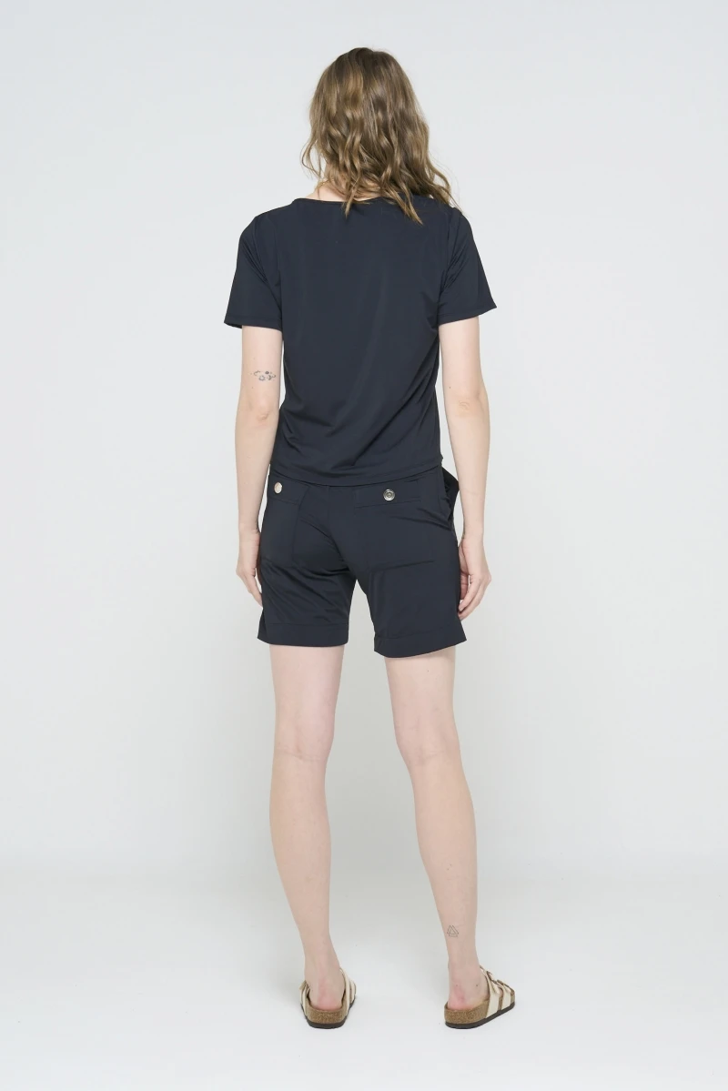 Hidrogênio - BLACK BERMUDA SHORTS WITH ELASTIC WAISTBAND AND POCKETS - 19603001 Hidrogênio - BLACK BERMUDA SHORTS WITH ELASTIC WAISTBAND AND POCKETS - 19603001