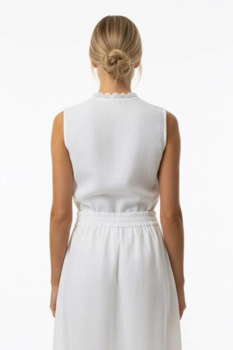 Hidrogênio - Off-white tank top with lace neckline. - 20571018