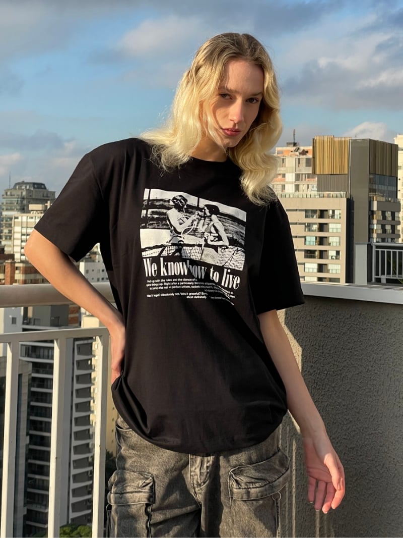 Salma - TShirt Classic Fit Just Living Black - SALTSHIRT6BRA Salma - TShirt Classic Fit Just Living Black - SALTSHIRT6BRA