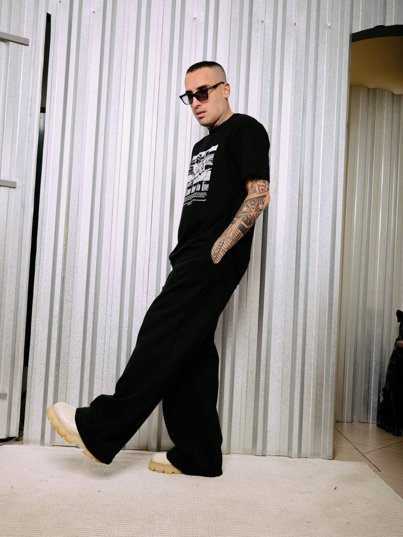 Salma - TShirt Classic Fit Just Living Black - SALTSHIRT6BRA Salma - TShirt Classic Fit Just Living Black - SALTSHIRT6BRA