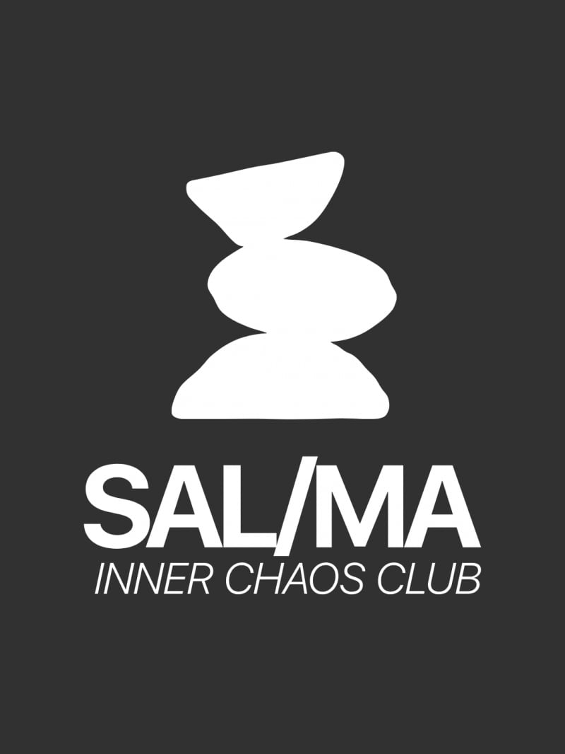 Salma - TShirt Classic Fit Namastay Black - SALTSHIRT7BRA Salma - TShirt Classic Fit Namastay Black - SALTSHIRT7BRA