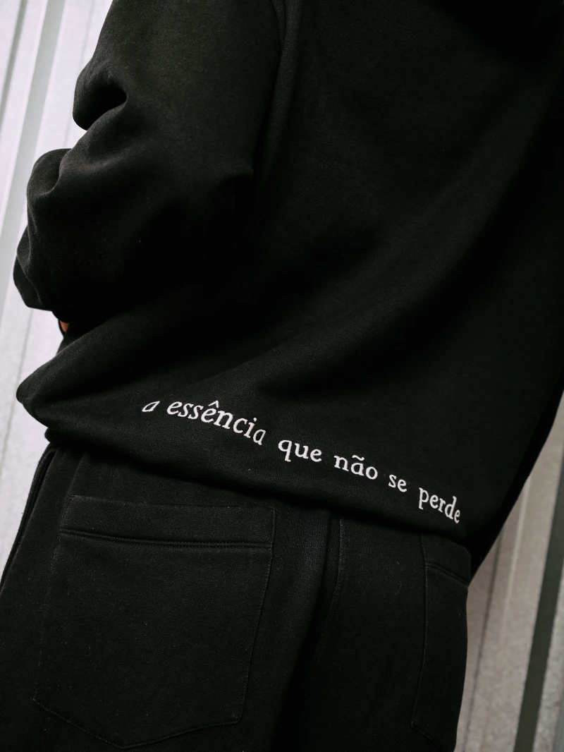 Salma - Casaco Moletom Canguru Suna Preto - SALMOL2PRE