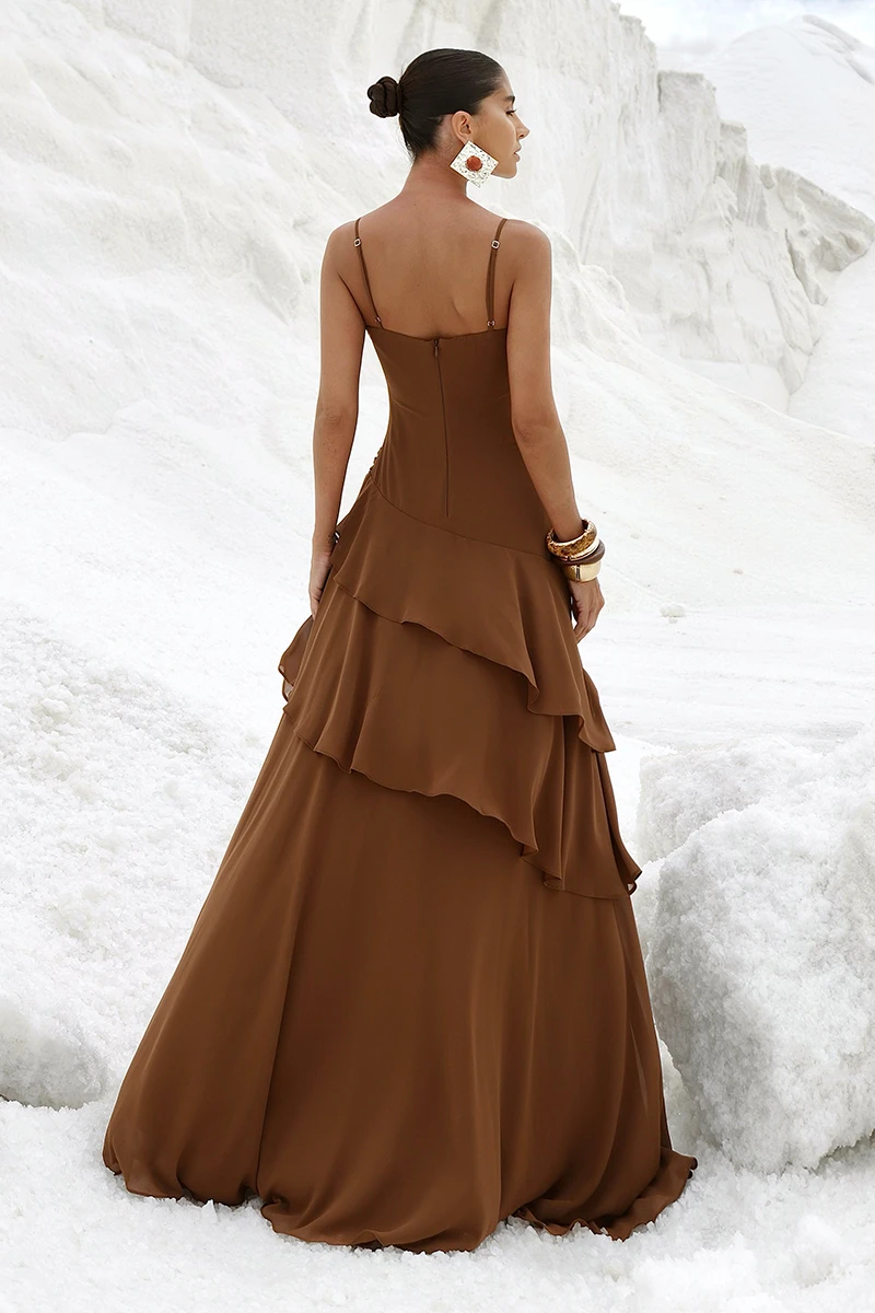 Dot Clothing - Dress Dot Clothing Long Kate Frill Asymmetrical Brown - 2897MARROM Dot Clothing - Dress Dot Clothing Long Kate Frill Asymmetrical Brown - 2897MARROM