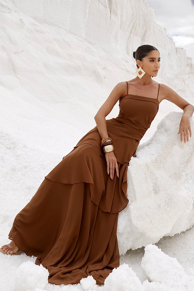 Dot Clothing - Dress Dot Clothing Long Kate Frill Asymmetrical Brown - 2897MARROM Dot Clothing - Dress Dot Clothing Long Kate Frill Asymmetrical Brown - 2897MARROM