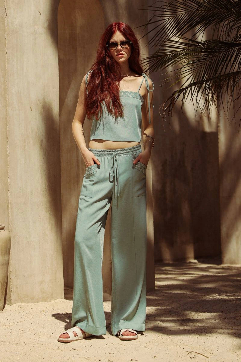 N-BLOOM - Calça Violeta Bordado - B048