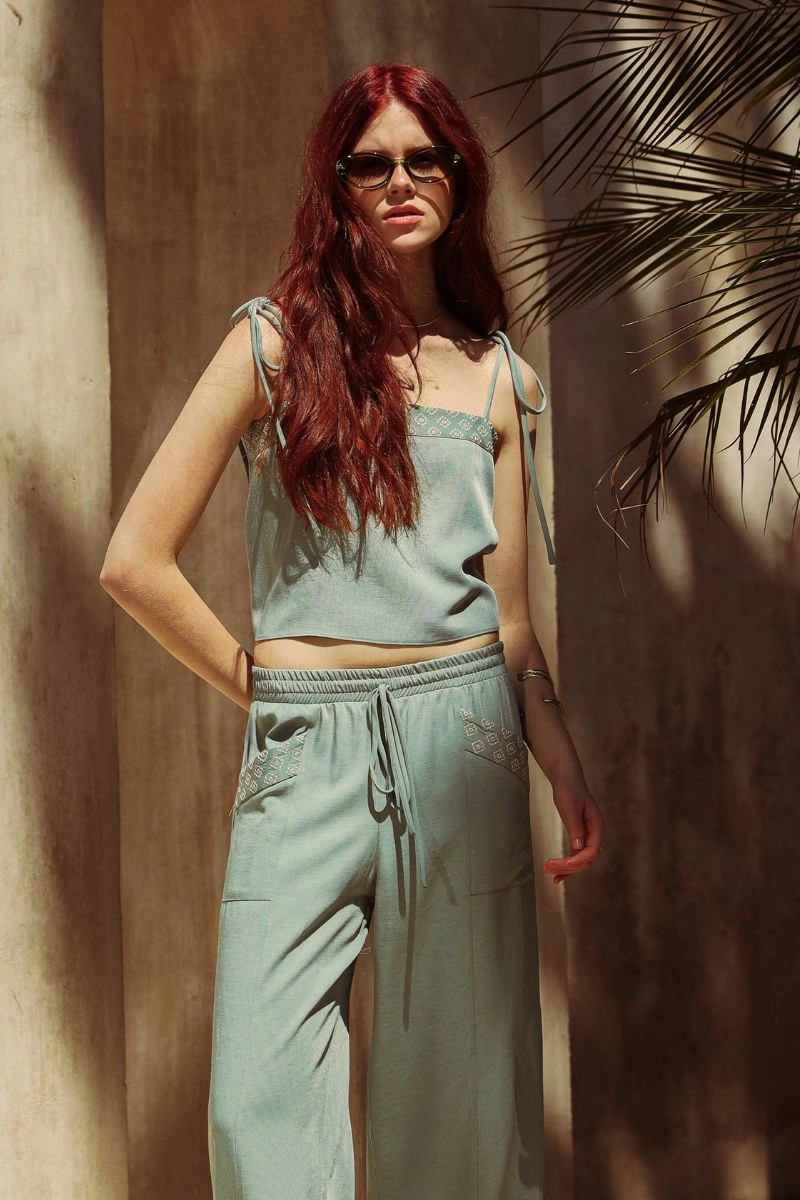 N-BLOOM - Blusa violeta Bordada - B047