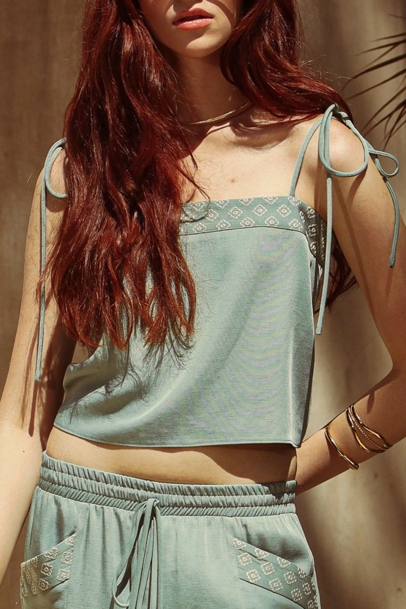 N-BLOOM - Blusa violeta Bordada - B047