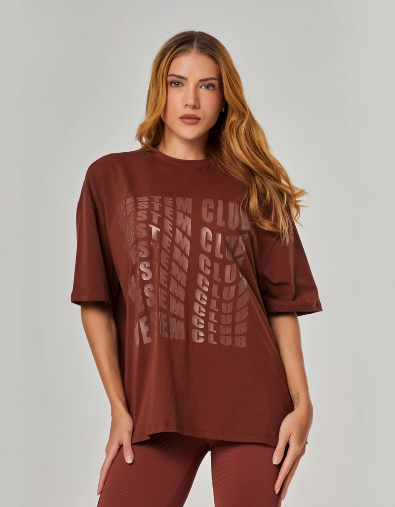 Vestem - Camiseta Oversized com Silk Vestem Club Marrom Sépia - BMC859.NY.C0697