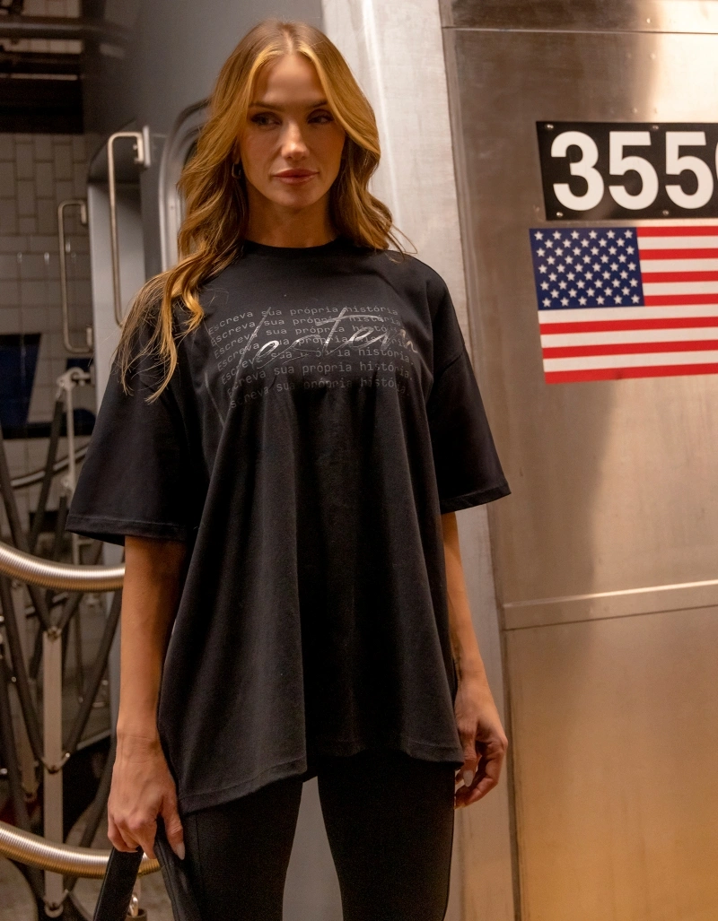 Vestem - Camiseta Oversized com Silk Própria História Preto - BMC861.NY.C0002