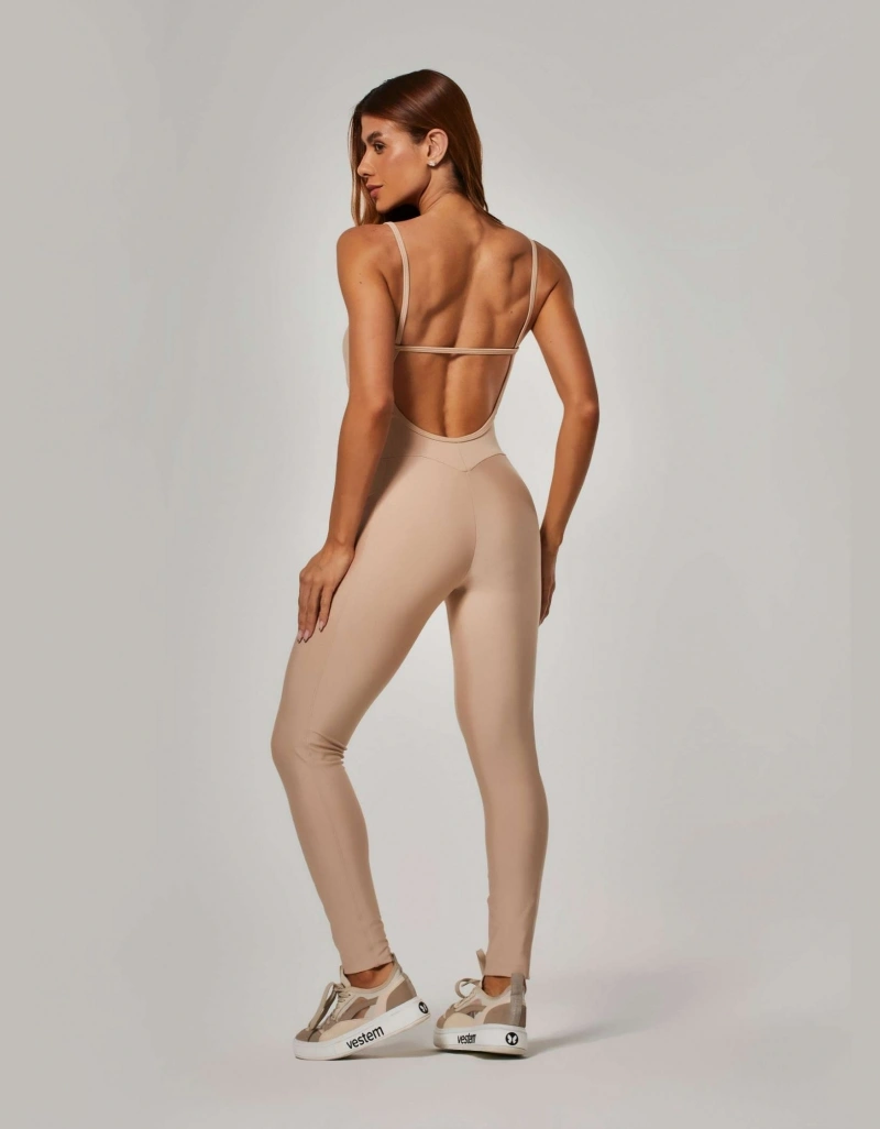 Vestem - Macacão com Bolsos Sense Bege Amêndoa - MAC300.ESS.C0707