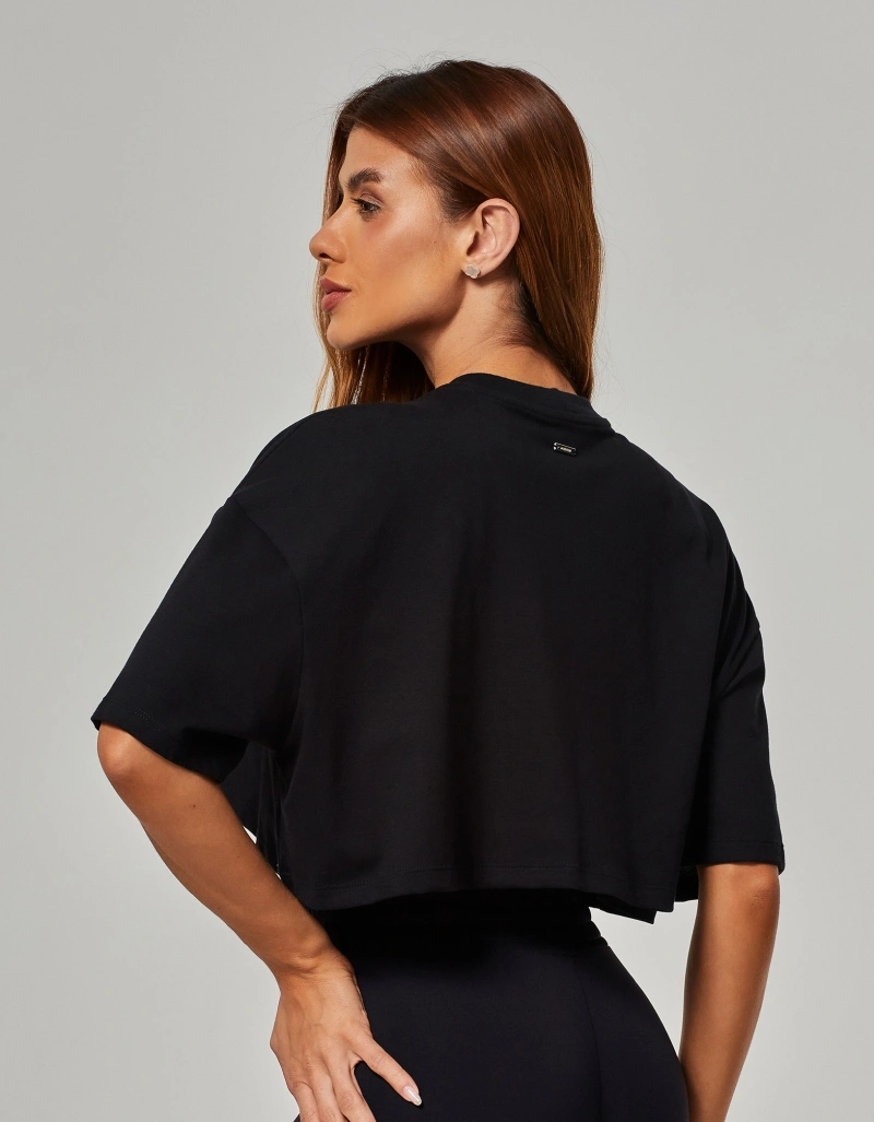 Vestem - Camiseta Cropped Vestem Embossing Preto - BMC839.O26.C0002