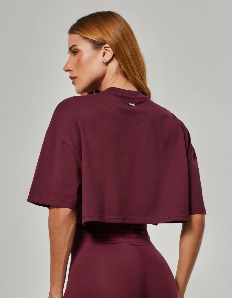 Vestem - Camiseta Cropped Vestem Embossing Vermelho Wine - BMC839.O26.C0667