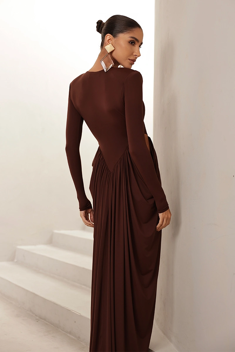 Dot Clothing - Vestido Dot Clothing Longo Kassia Manga Longa Drapeado Marrom - 2971MARROM